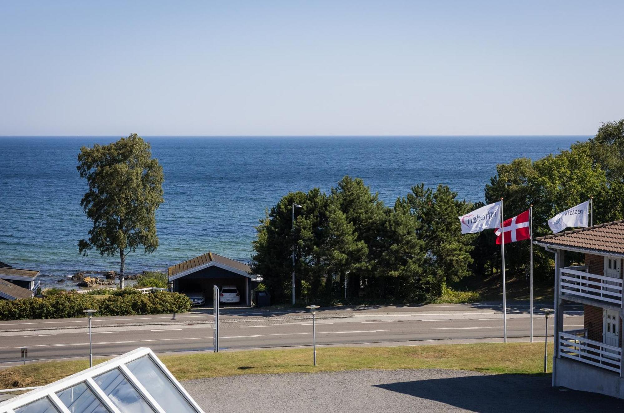 Hotel Friheden Allinge-Sandvig Exteriör bild